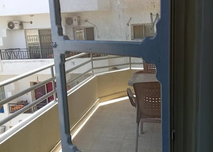 شقه للإيجار مكيفه *